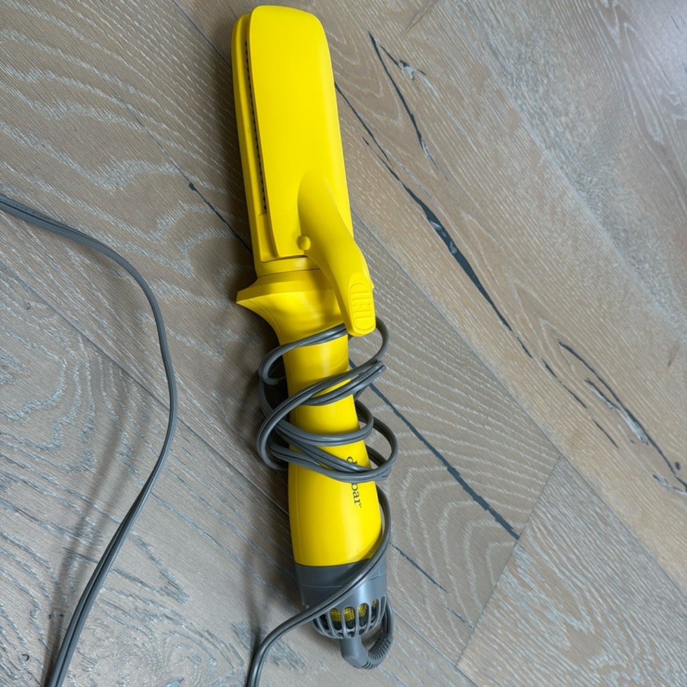 Dryer Straight Shot Blow- Drying Flat Iron.